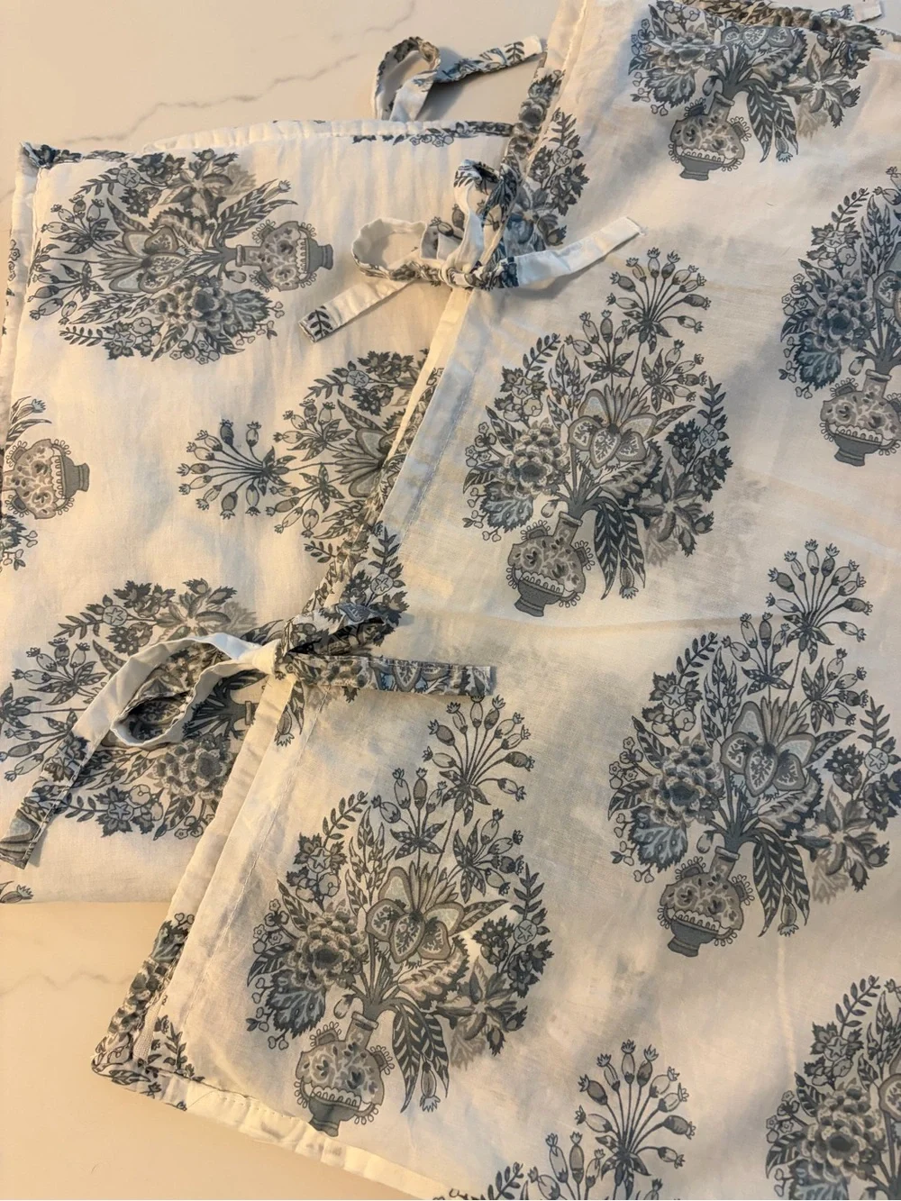 Pottery Barn Blue Motif Shani Reversible Standard Sham 26 X 20 Floral - SET OF 2